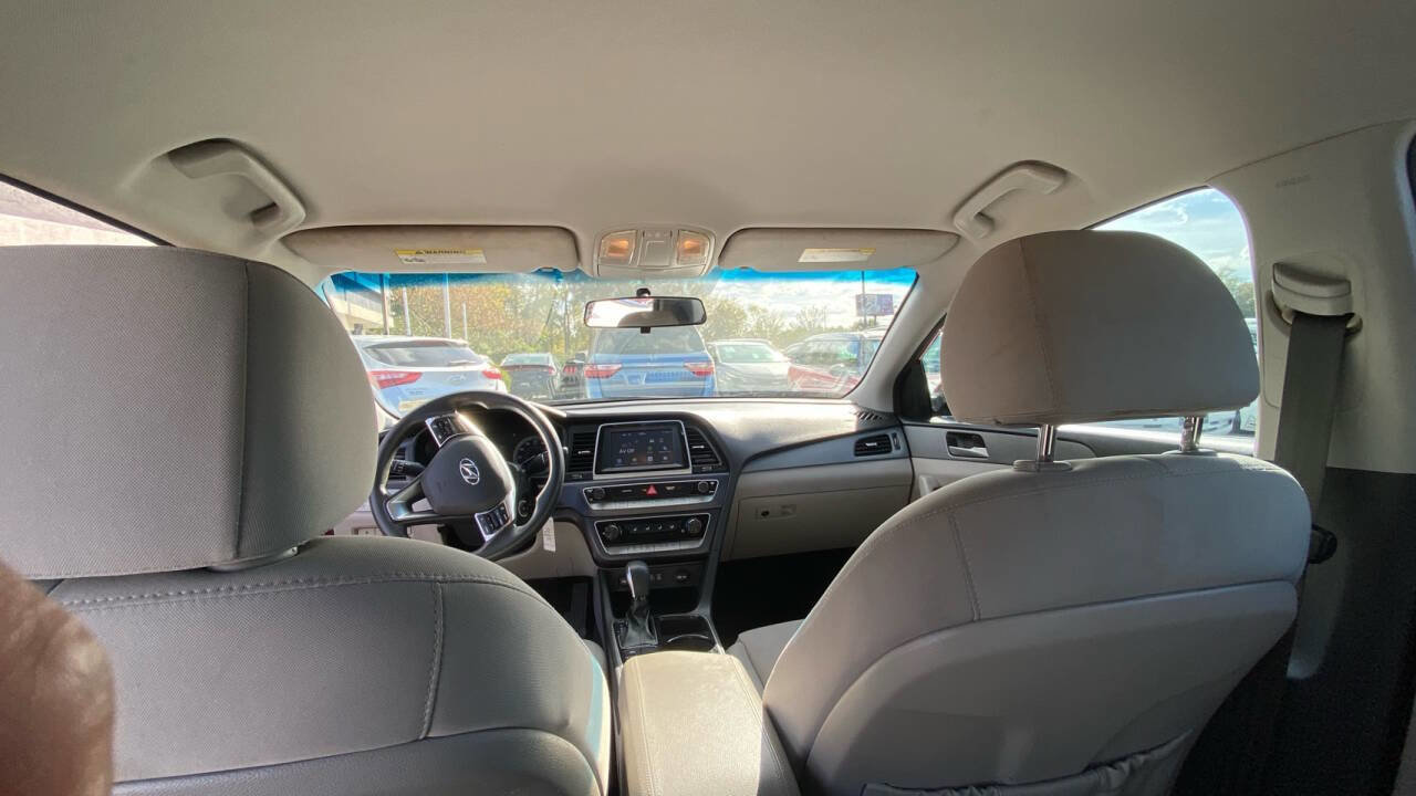 Used 2018 Hyundai Sonata SE FWD image 8