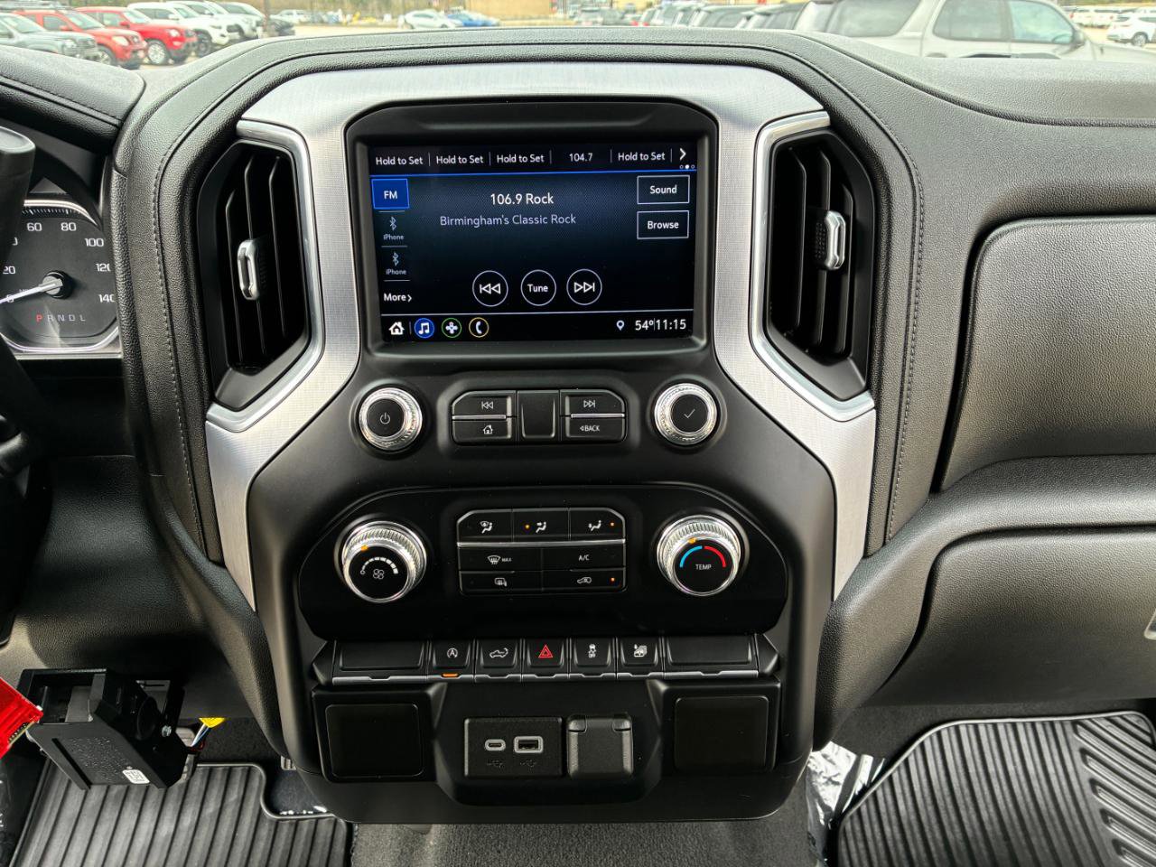 Used 2021 GMC Sierra 1500 SLE image 19