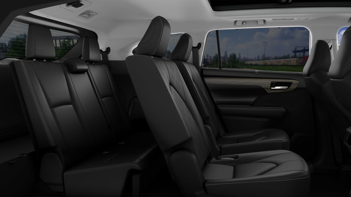 New 2026 Toyota Highlander Platinum AWD/4WD image 21