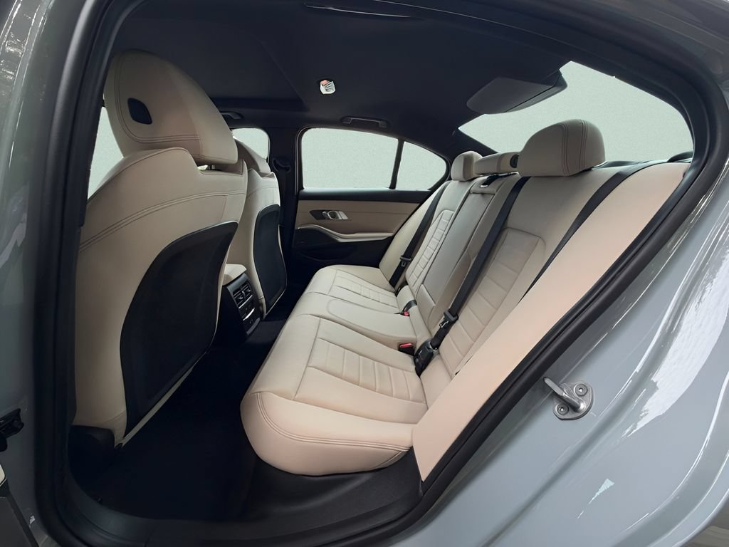 New 2026 BMW 330i Sedan w/ M Sport Package RWD image 21