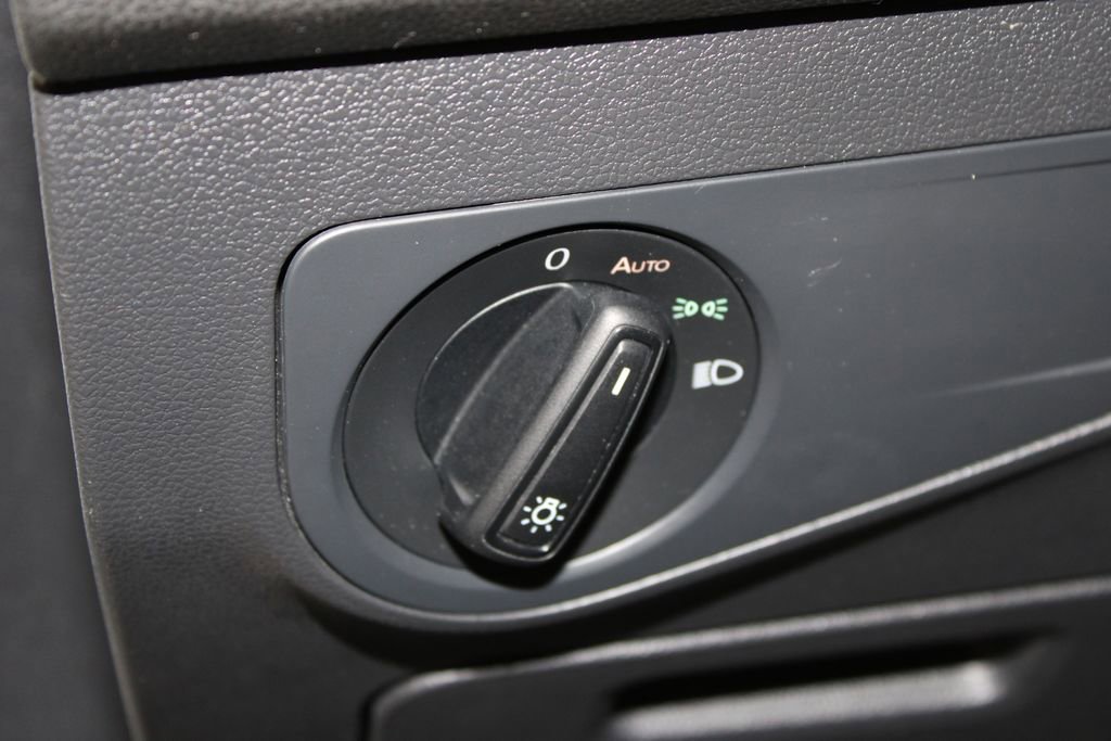 Used 2022 Volkswagen Tiguan S image 18