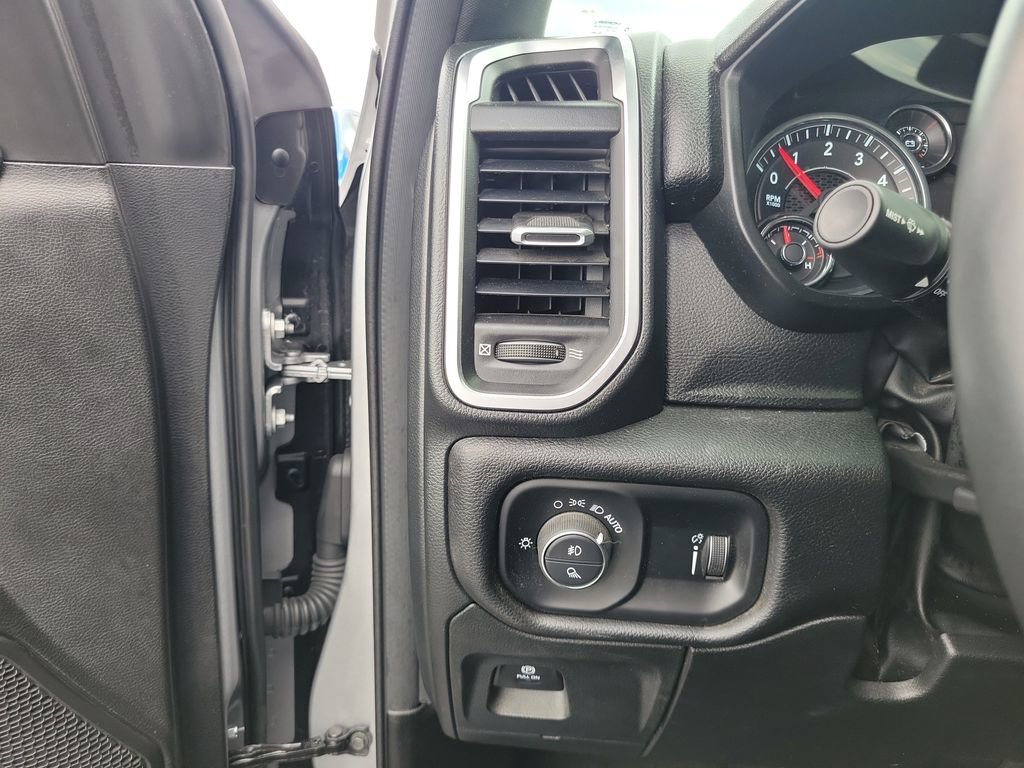 Used 2024 RAM 1500 Big Horn AWD/4WD image 22