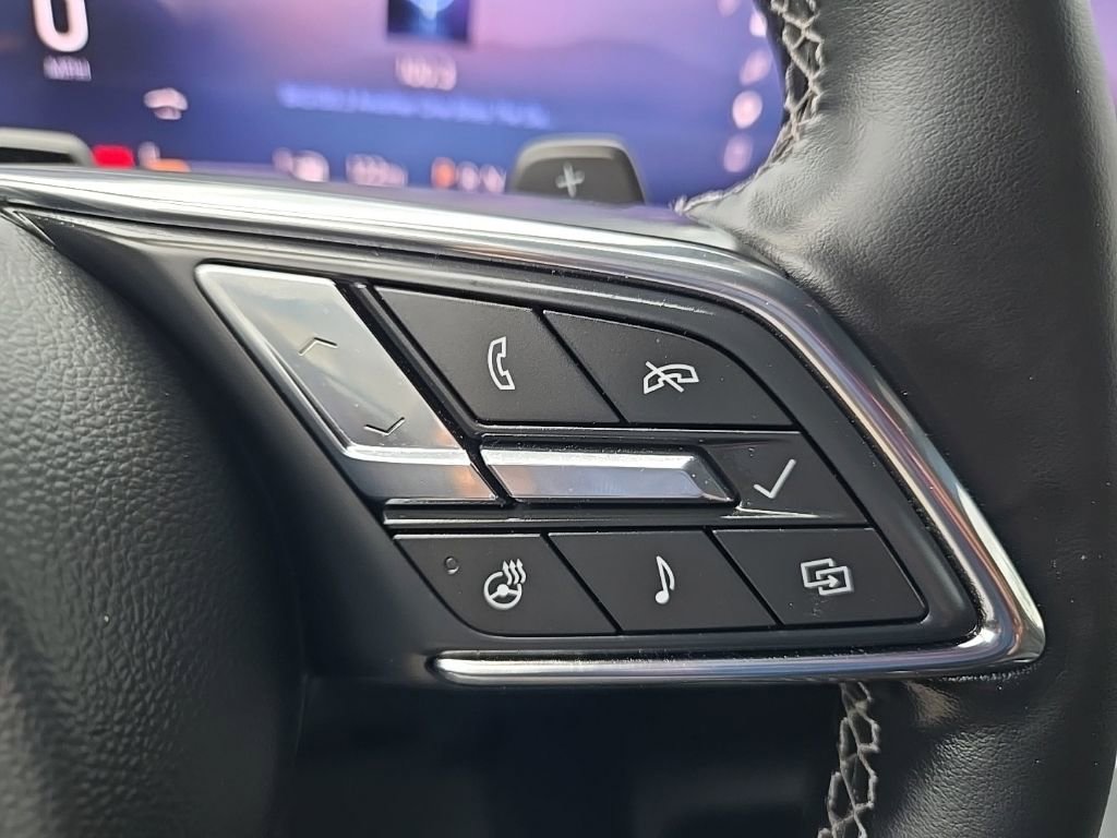 Used 2025 Buick Enclave Avenir AWD/4WD image 18