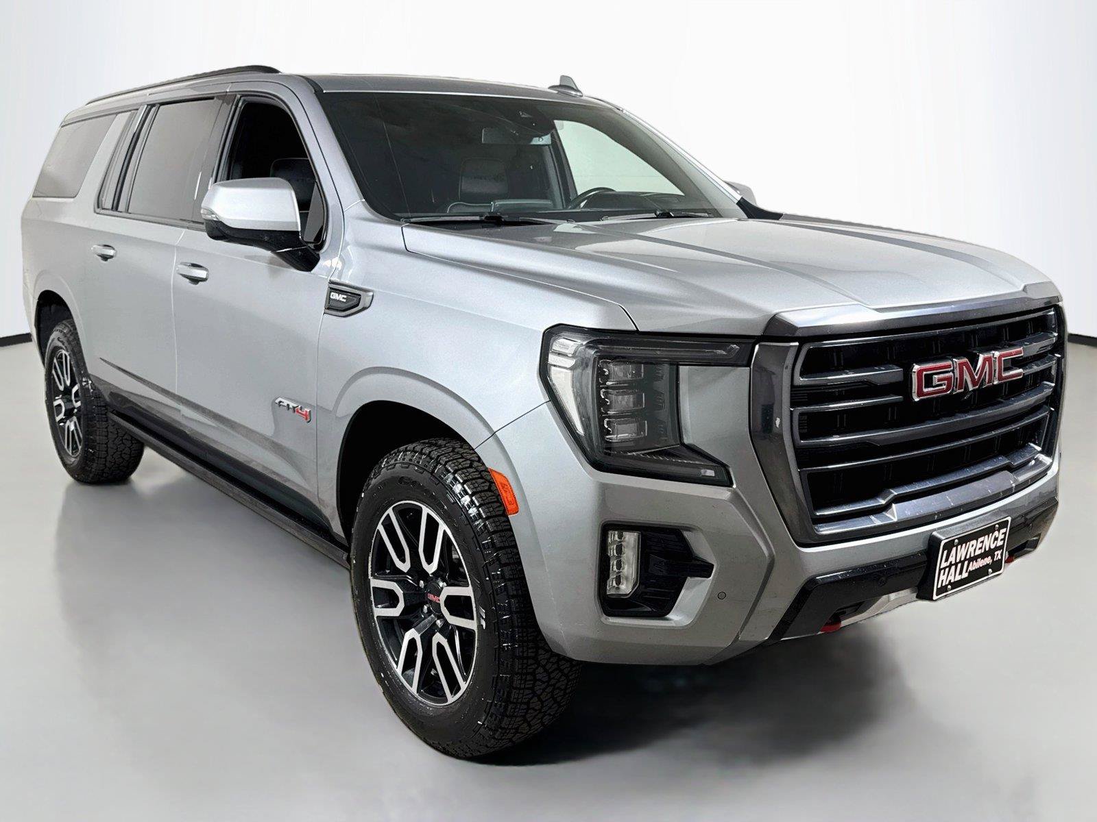 Certified 2024 GMC Yukon XL AT4 w/ Technology Package AWD/4WD image 3
