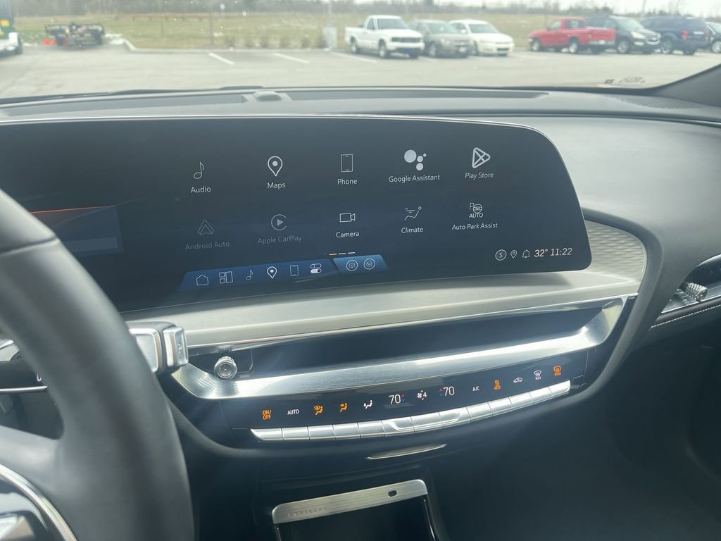 Certified 2024 Cadillac Lyriq Luxury image 27