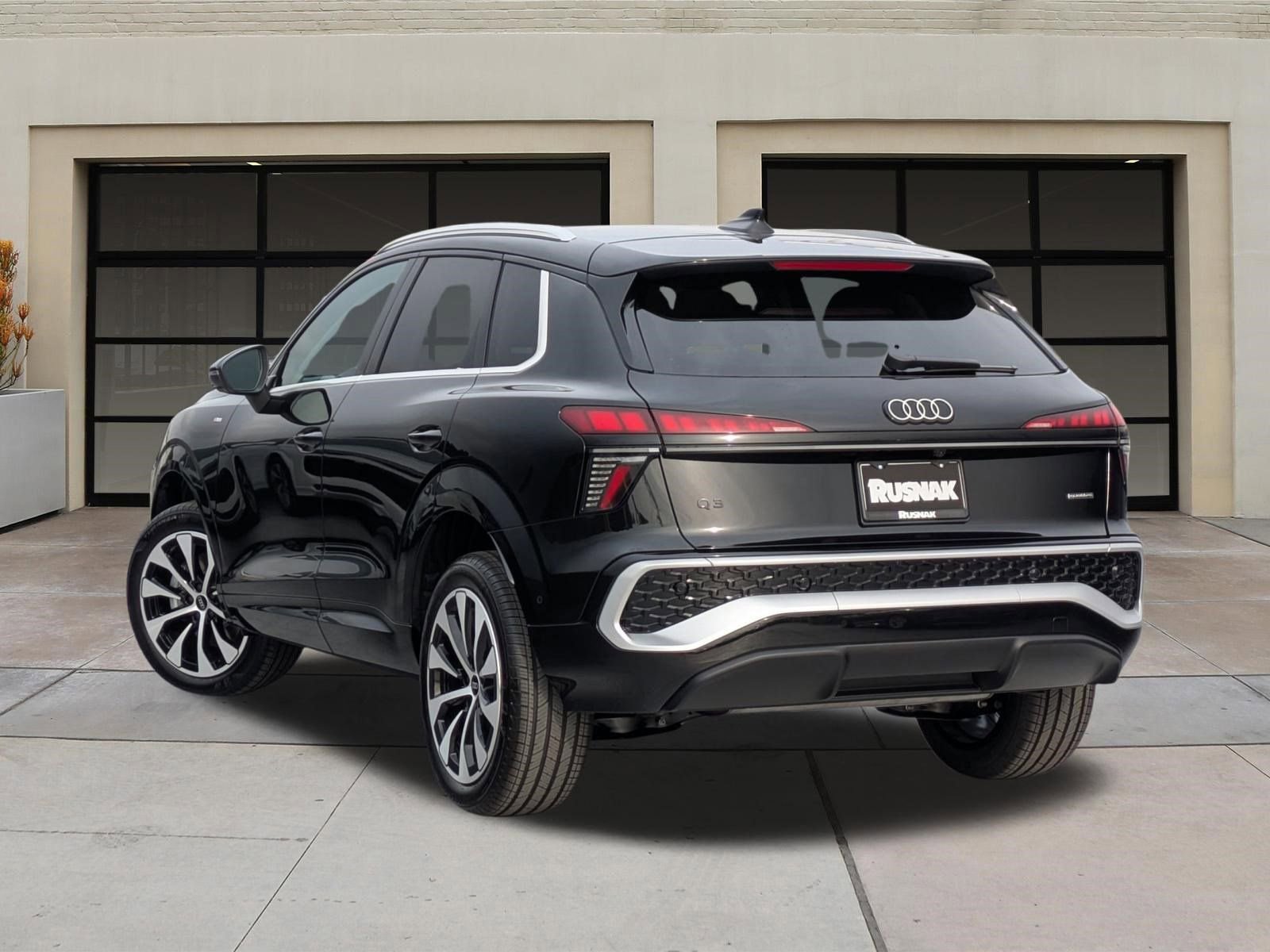 New 2026 Audi Q3 quattro 2.0T image 3