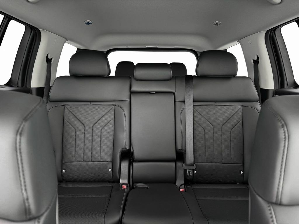New 2025 Hyundai Santa Fe XRT image 25