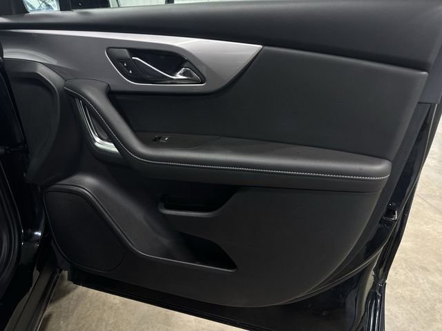 Used 2025 Chevrolet Blazer LT AWD/4WD image 24