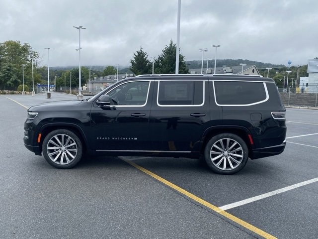 New 2024 Jeep Grand Wagoneer Series I w/ HD Trailer Tow Package image 4