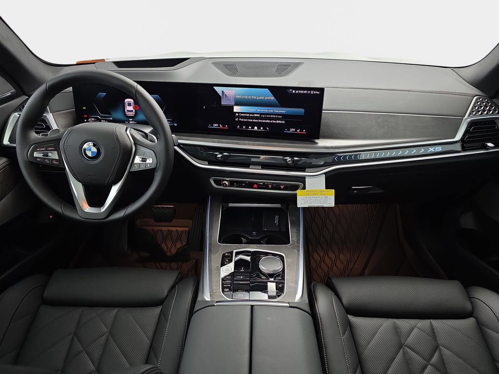 New 2026 BMW X5 xDrive50e image 10