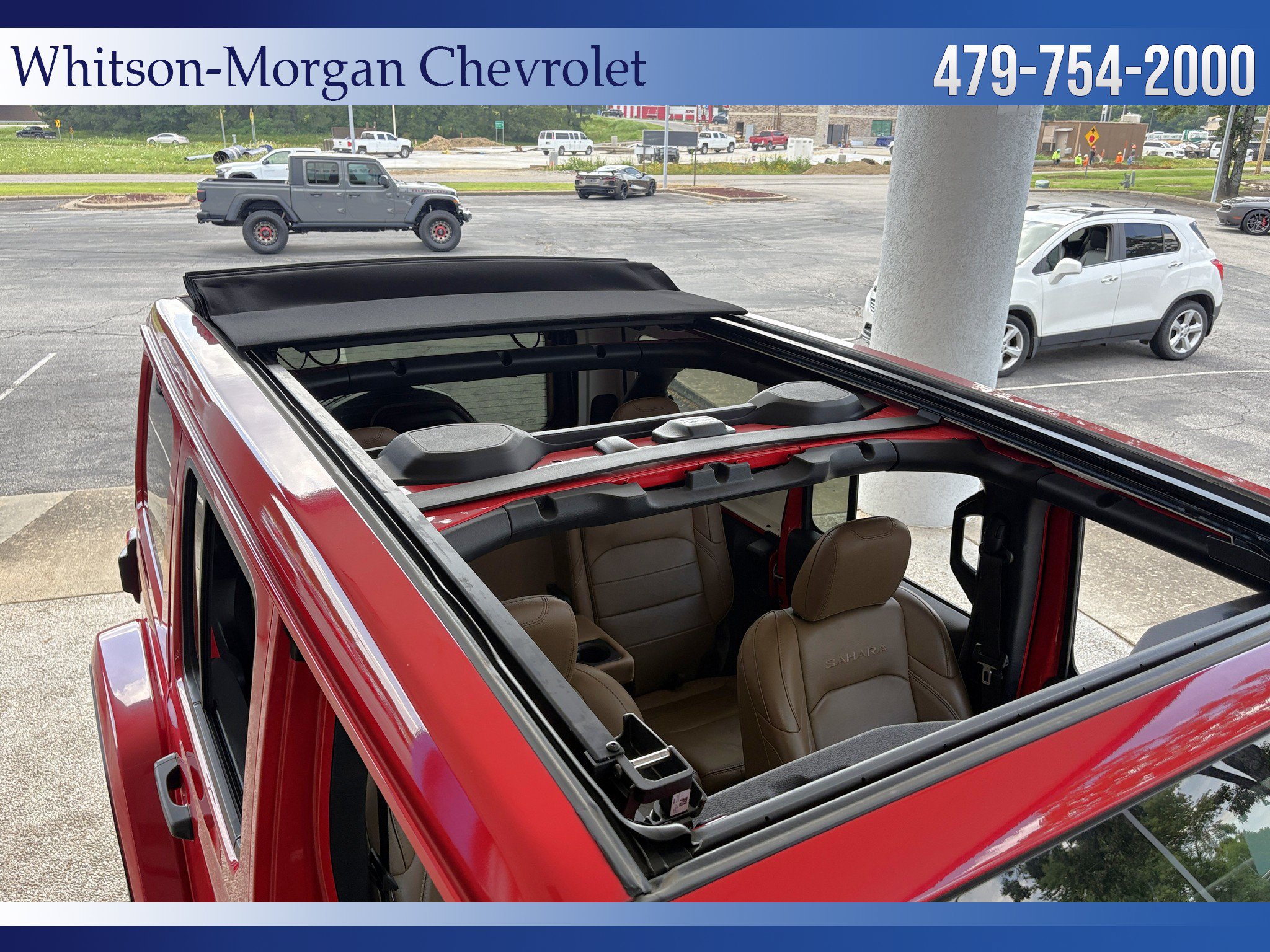 Used 2022 Jeep Wrangler Unlimited Sahara AWD/4WD image 3