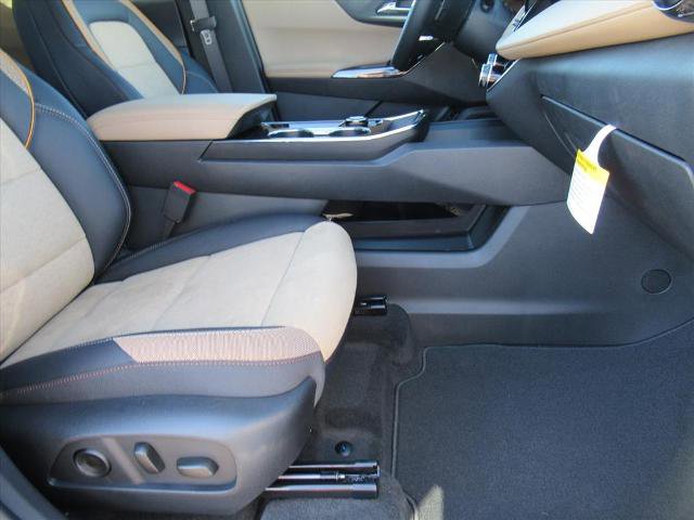 New 2026 Chevrolet Equinox ACTIV w/ Convenience Package III image 13