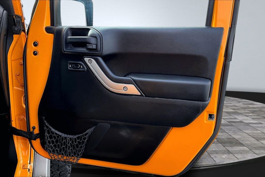 Used 2012 Jeep Wrangler Unlimited Rubicon w/ Dual Top Group image 24