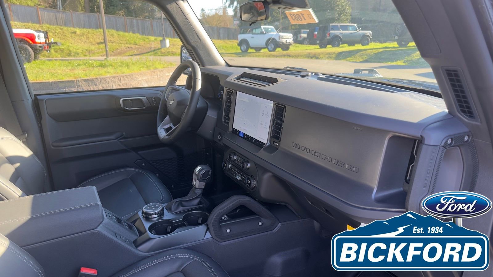 New 2025 Ford Bronco Big Bend w/ Black Diamond Package AWD/4WD image 16