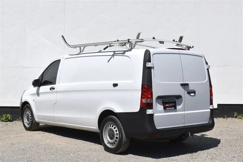 Used 2020 Mercedes-Benz Metris image 2