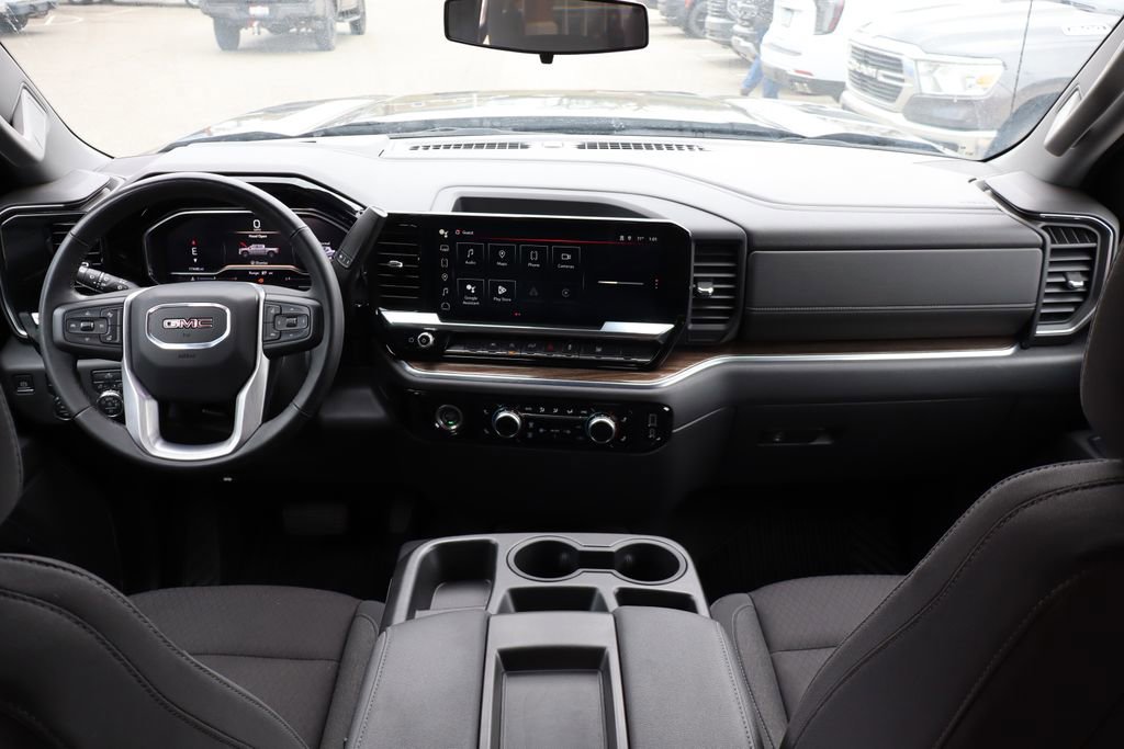 Used 2024 GMC Sierra 1500 Elevation image 39