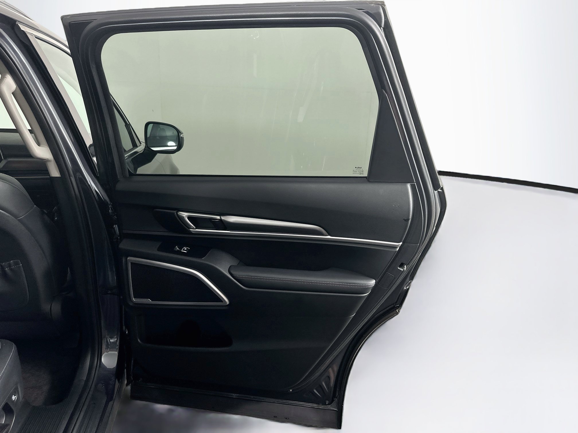Used 2024 Kia Telluride S FWD image 31