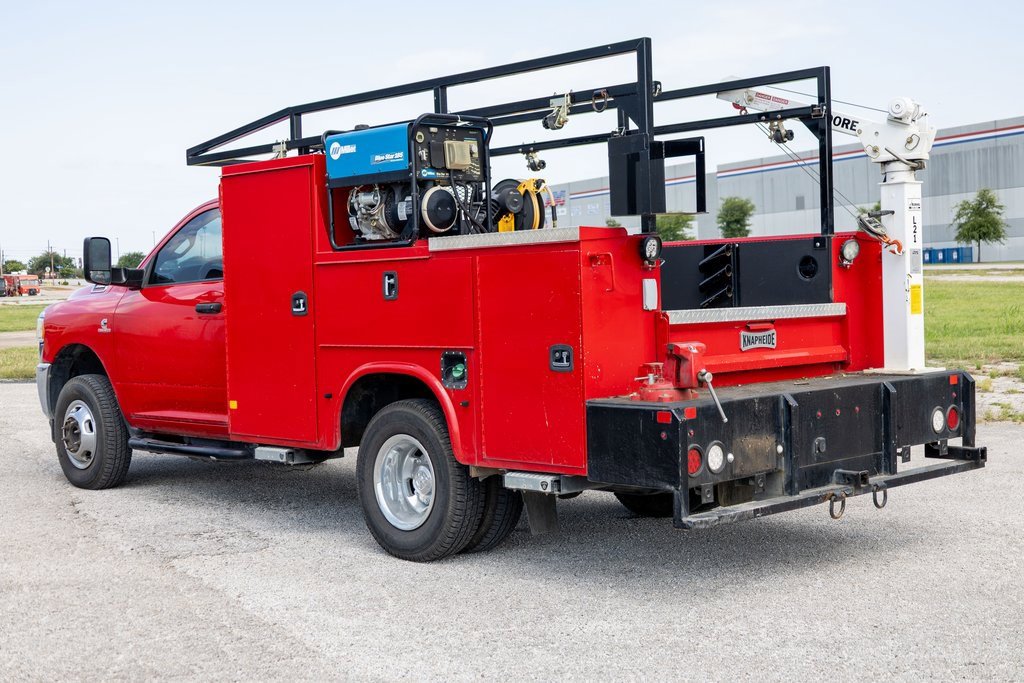Used 2020 RAM 3500 Tradesman w/ Chrome Appearance Group image 5