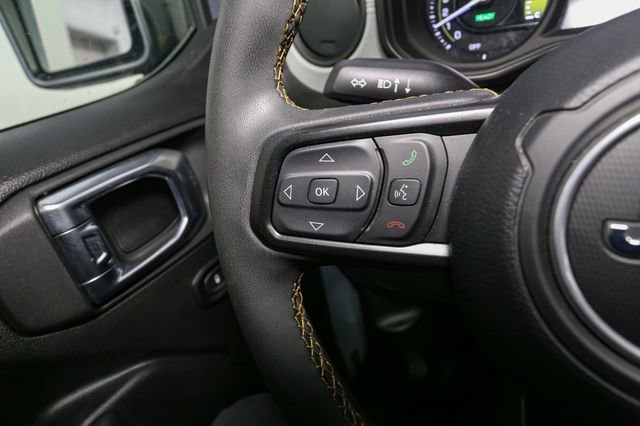 Used 2024 Jeep Wrangler Unlimited AWD/4WD image 32