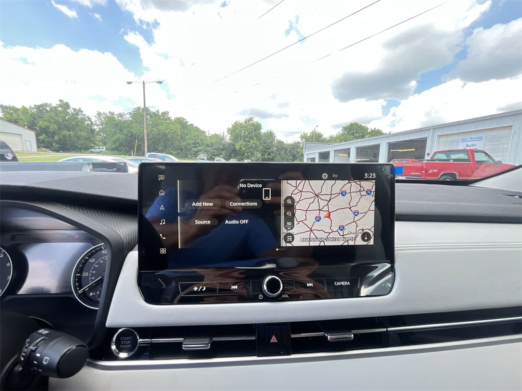 New 2025 Mitsubishi Outlander SE image 16