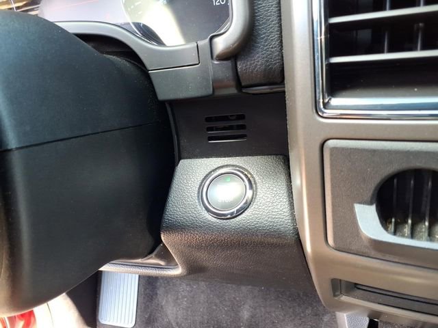 Used 2020 Ford Expedition XLT w/ Equipment Group 202A AWD/4WD image 25