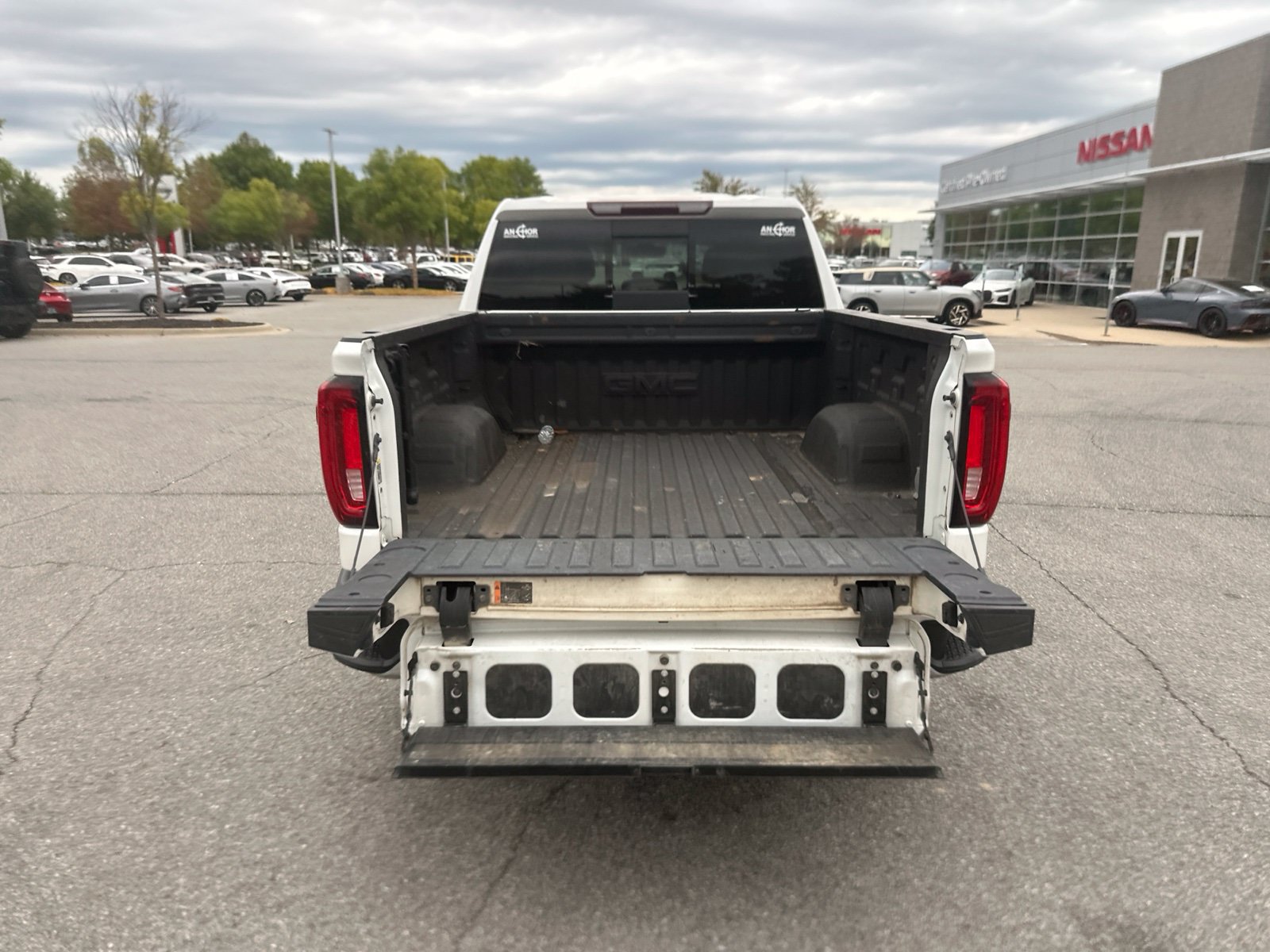 Used 2020 GMC Sierra 1500 SLT AWD/4WD image 11