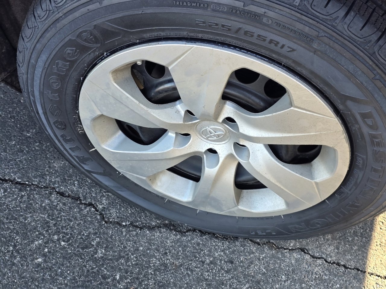 Certified 2021 Toyota RAV4 LE image 24