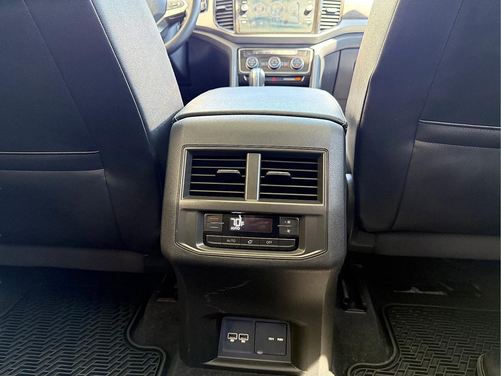 Used 2021 Volkswagen Atlas SEL AWD/4WD image 29