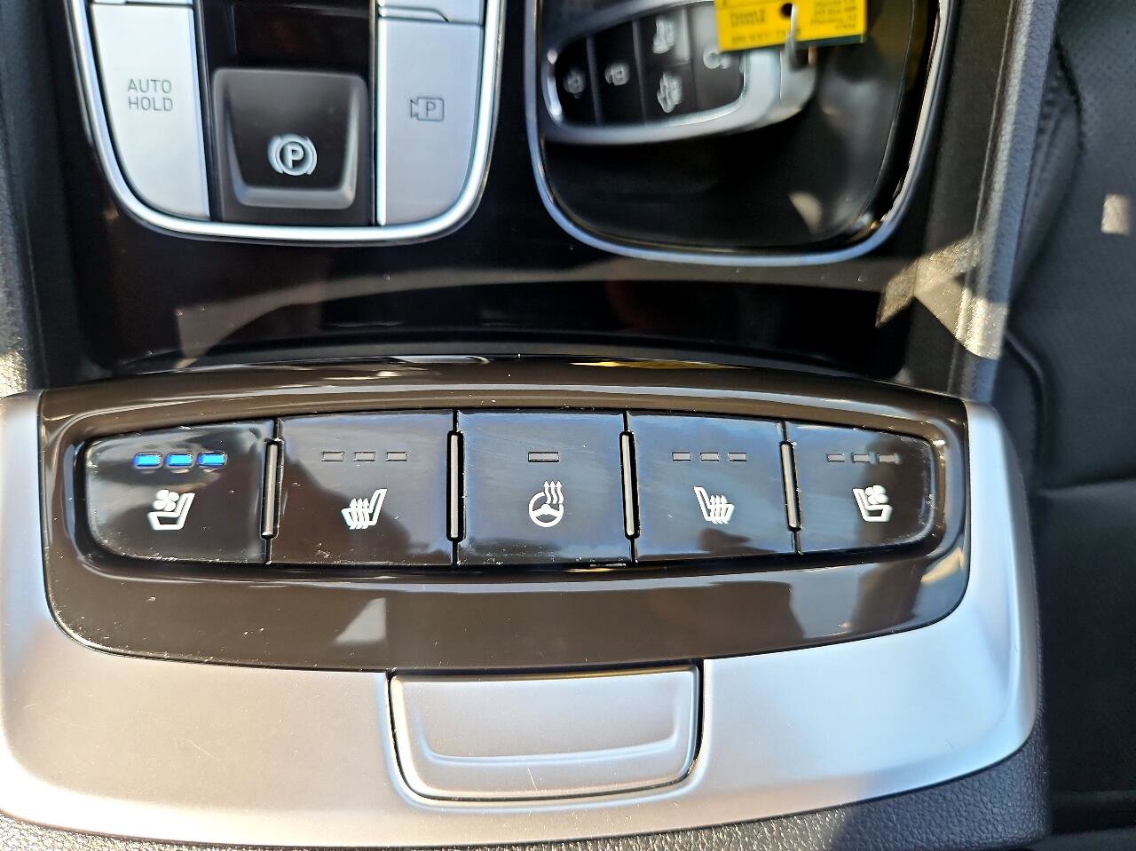 Used 2022 Hyundai Santa Cruz Limited image 39