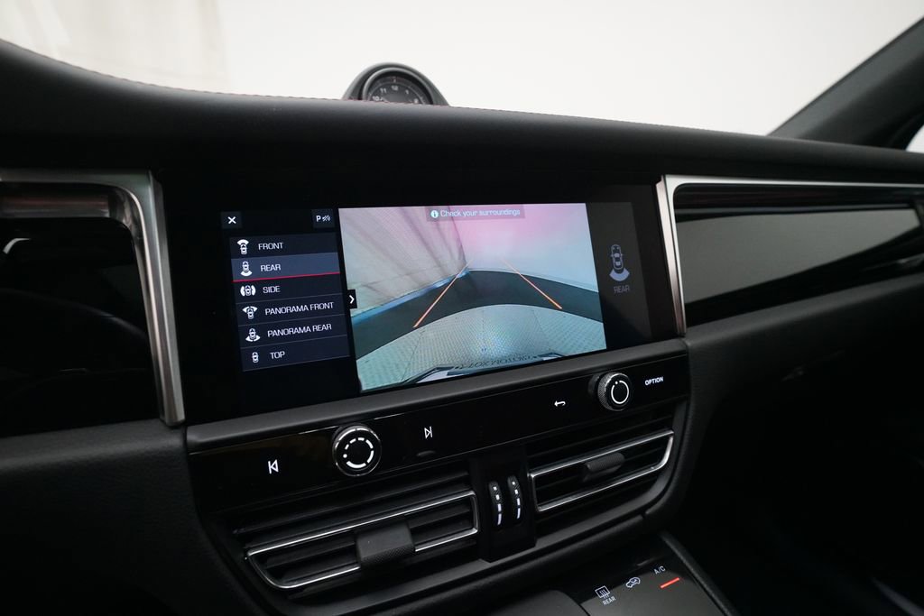 Used 2024 Porsche Macan S image 25