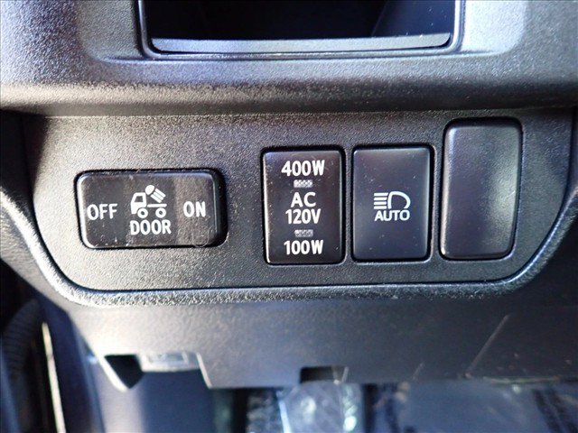 Certified 2018 Toyota Tacoma TRD Sport w/ Technology Package AWD/4WD image 14