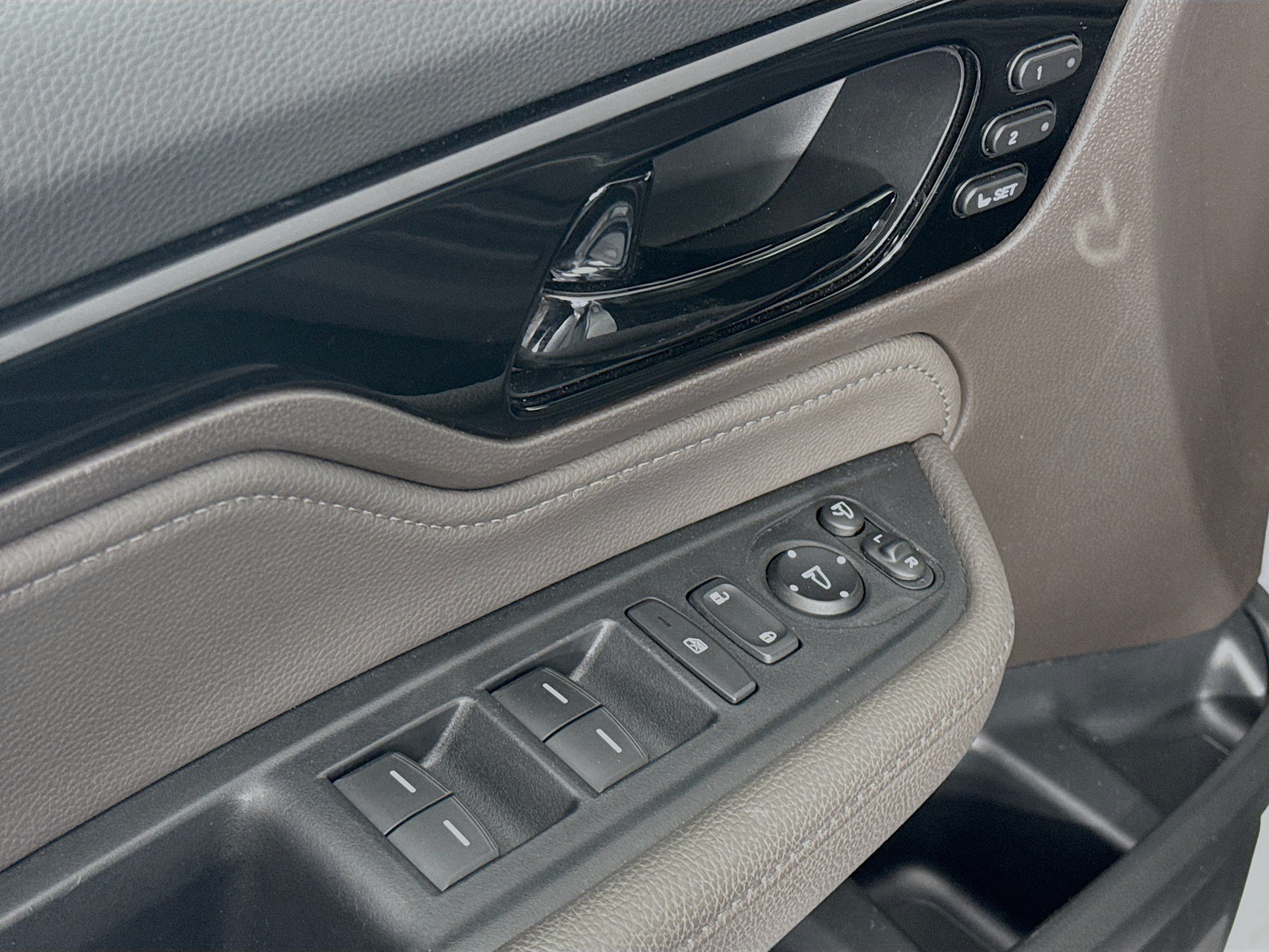 Certified 2024 Honda Odyssey Elite image 18