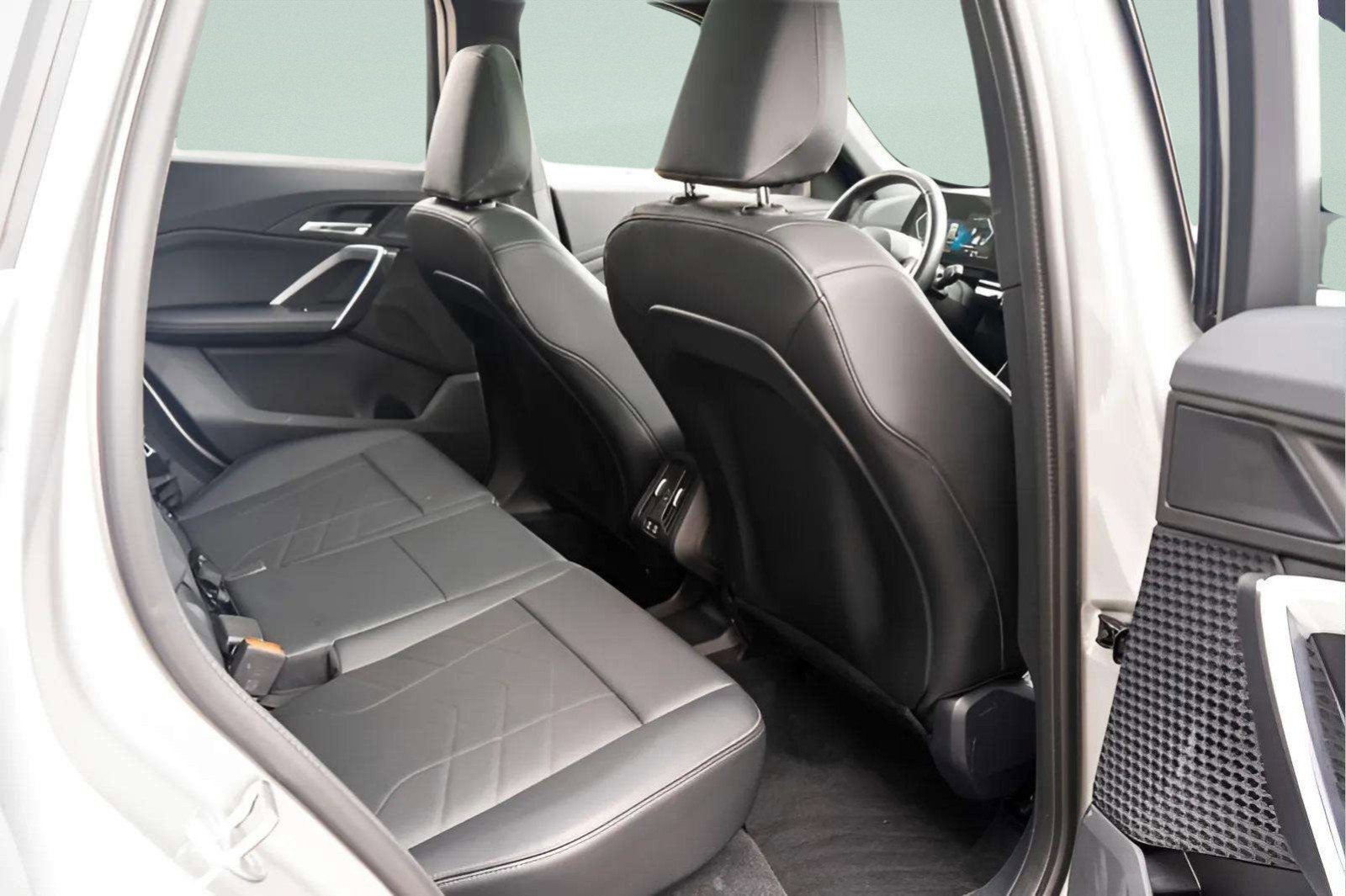 Used 2025 BMW X1 xDrive28i image 38