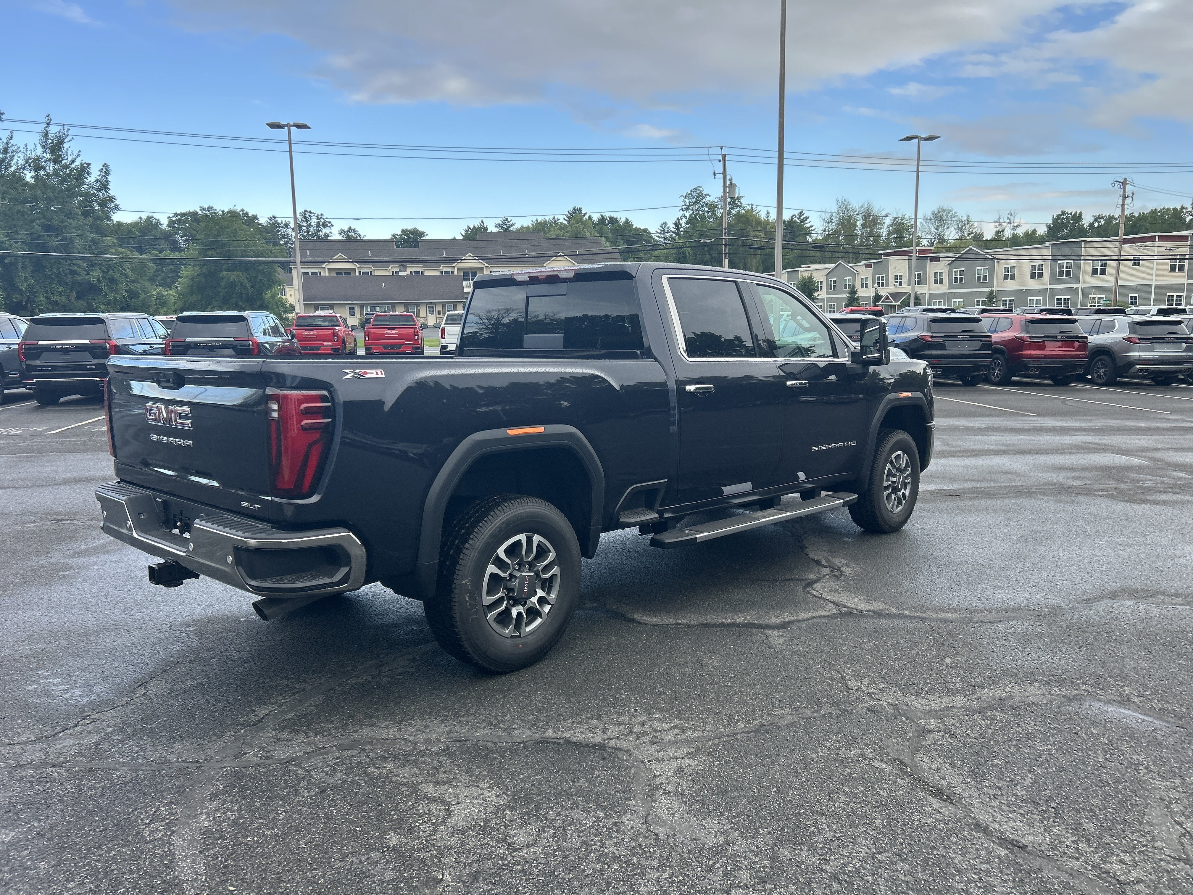 New 2026 GMC Sierra 2500 SLT w/ SLT Premium Package AWD/4WD image 15