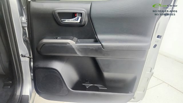 Used 2022 Toyota Tacoma TRD Sport w/ Technology Package AWD/4WD image 34