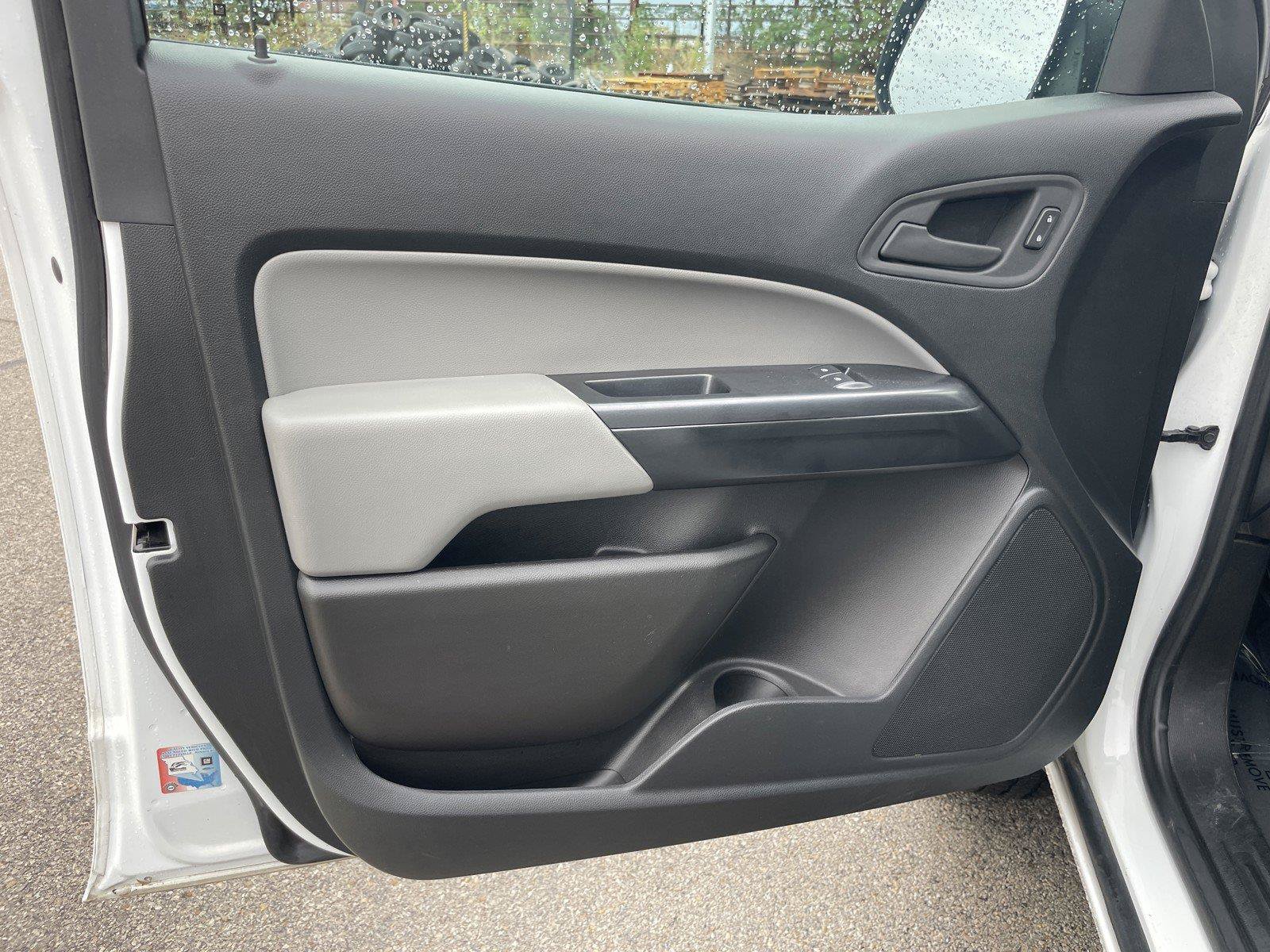 Used 2022 Chevrolet Colorado W/T RWD image 21