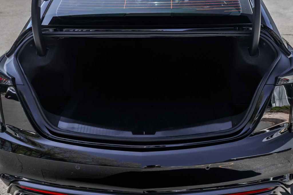 Used 2024 Cadillac CT5 V Blackwing w/ Carbon Fiber Package 2 RWD image 20