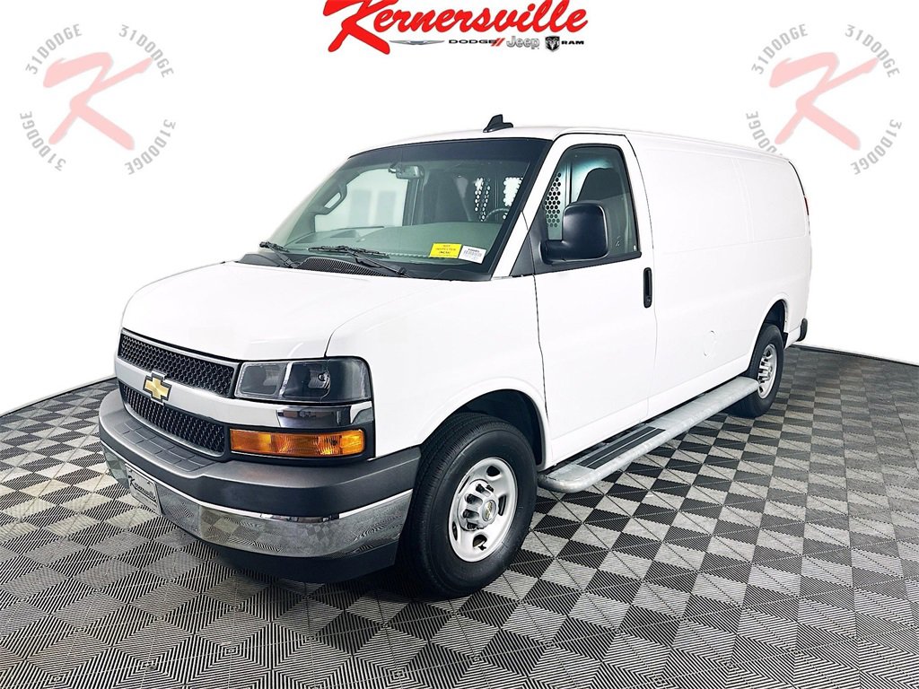 Used 2024 Chevrolet Express 2500 Work Van w/ Driver Convenience Package image 3