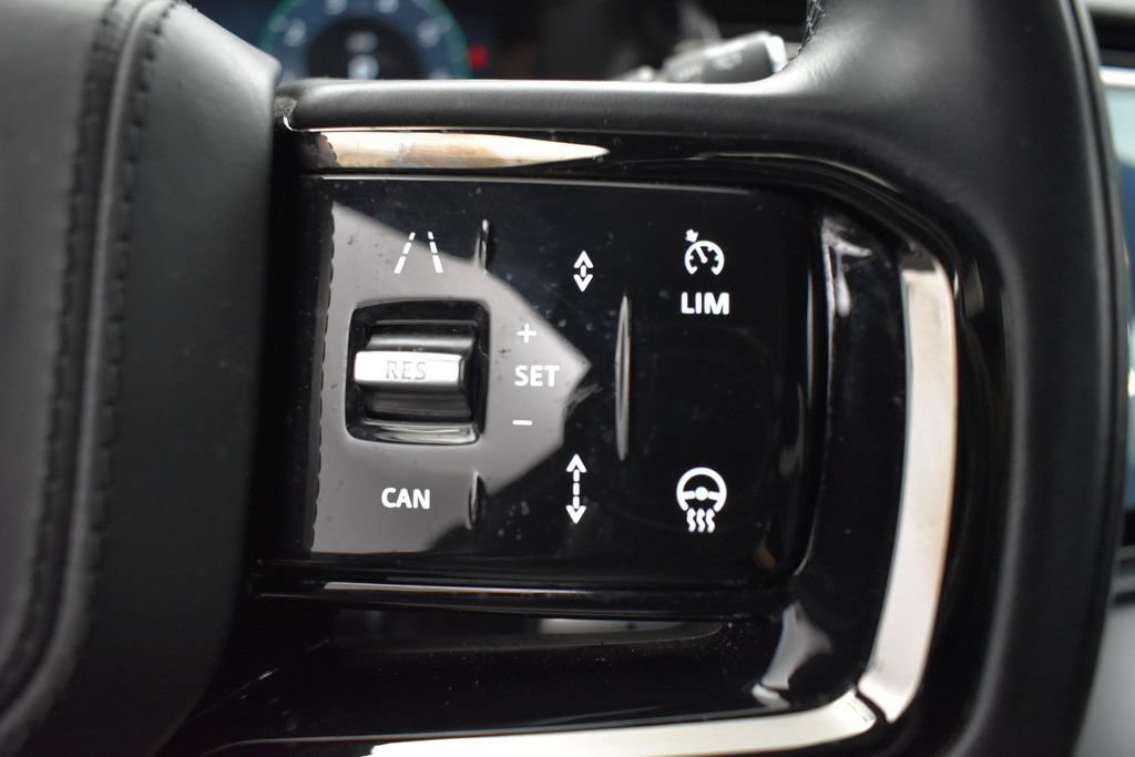 Used 2025 Land Rover Range Rover Velar Dynamic SE AWD/4WD image 10