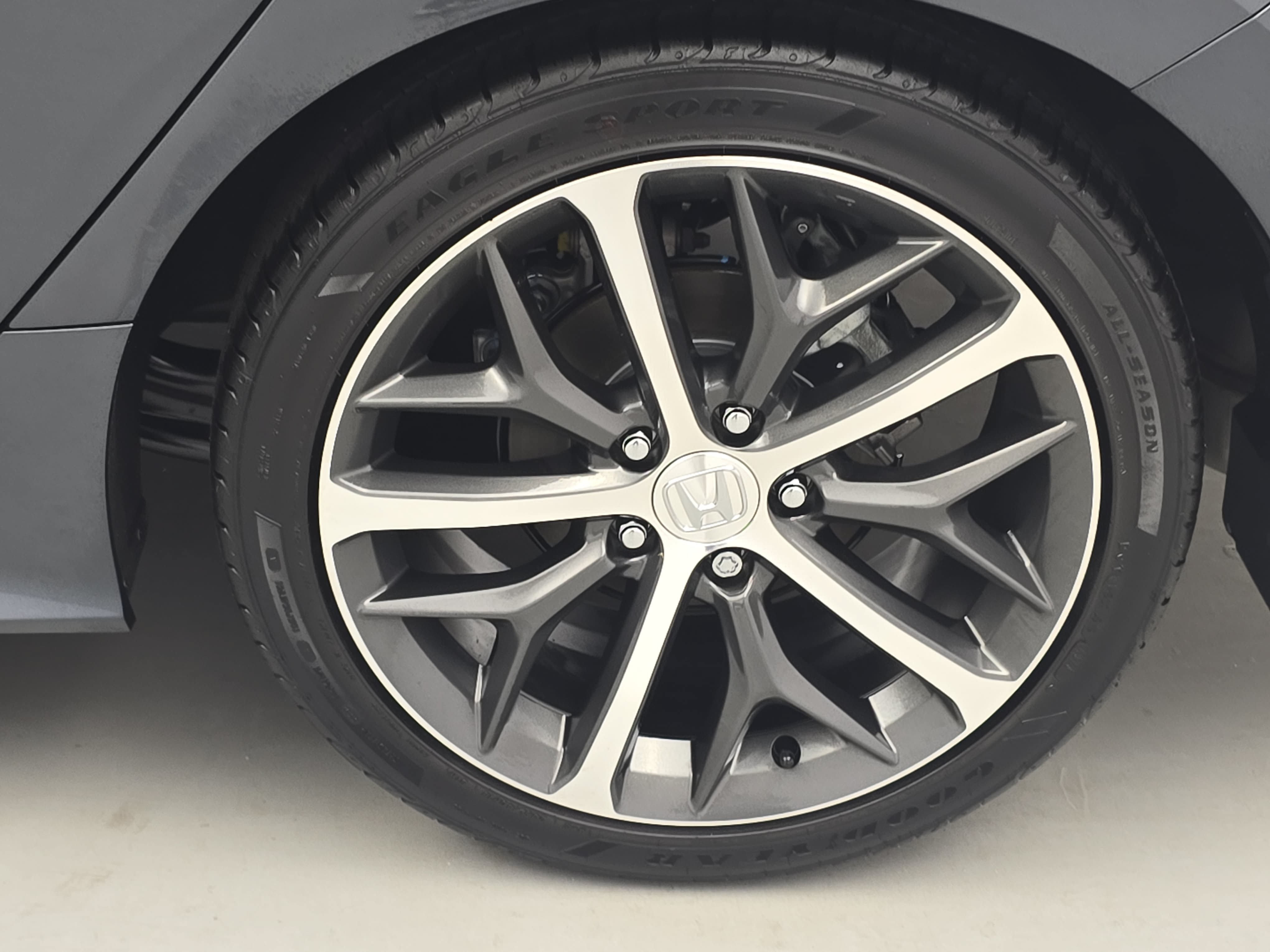 Certified 2024 Honda Civic Touring image 33