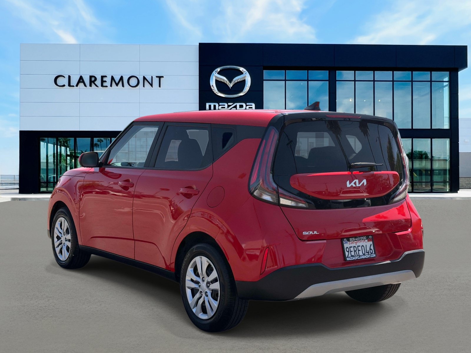 Used 2023 Kia Soul LX FWD image 6