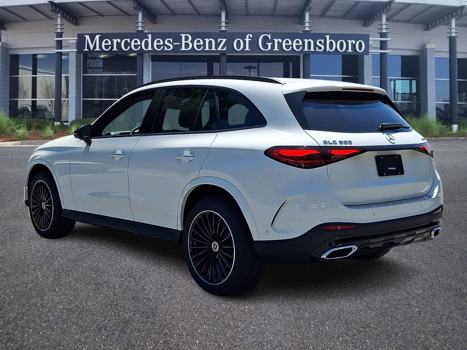 New 2026 Mercedes-Benz GLC 300 4MATIC image 3