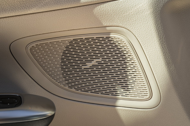 New 2027 Mercedes-Benz C 300 4MATIC Sedan image 39