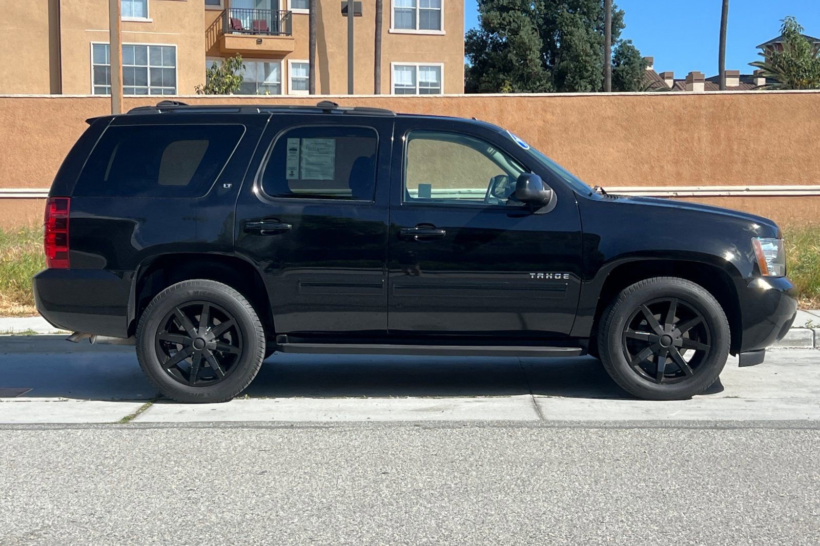 Used 2013 Chevrolet Tahoe LT image 3