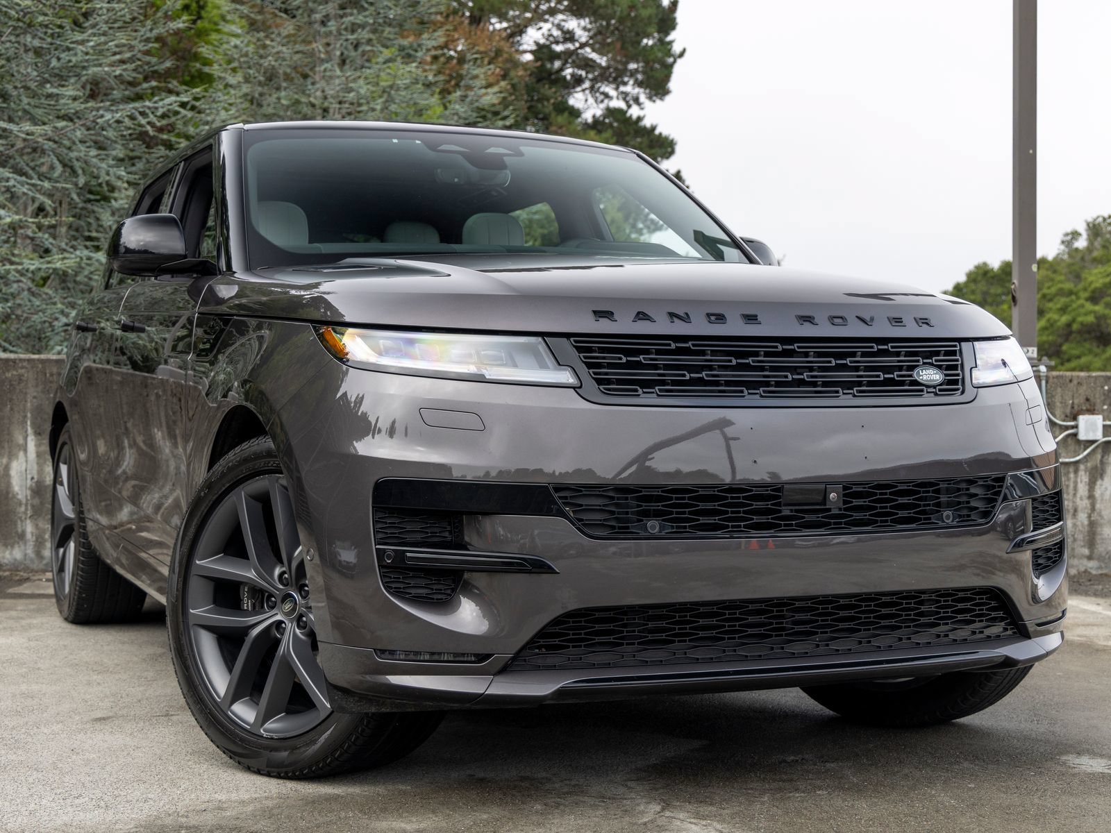 Used 2024 Land Rover Range Rover Sport Dynamic SE AWD/4WD image 9