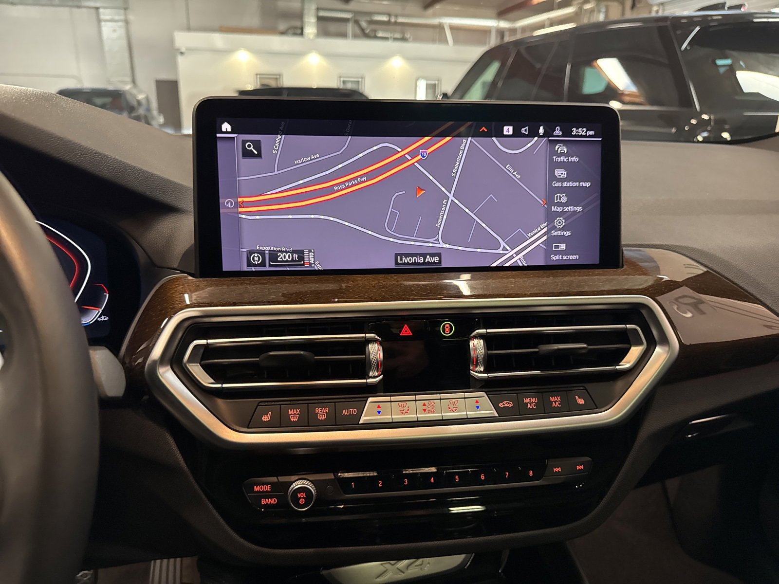 Used 2023 BMW X4 xDrive30i w/ Premium Package image 34