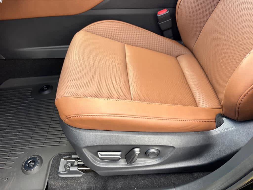 New 2026 Toyota Crown Signia image 23