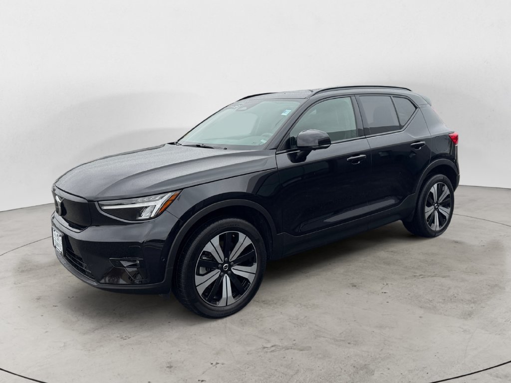 Certified 2023 Volvo XC40 Recharge Plus AWD/4WD image 2