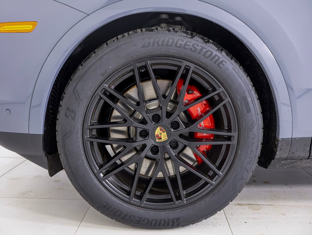 New 2026 Porsche Cayenne S image 30