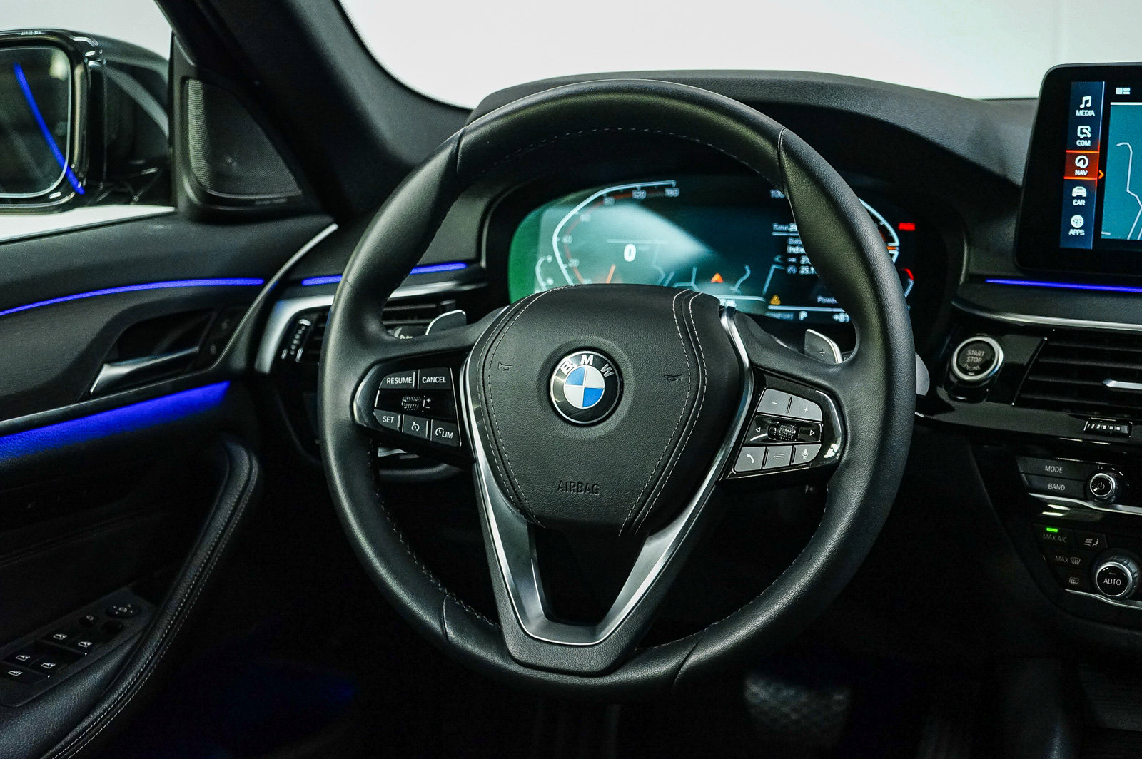 Certified 2023 BMW 540i w/ Premium Package RWD image 15